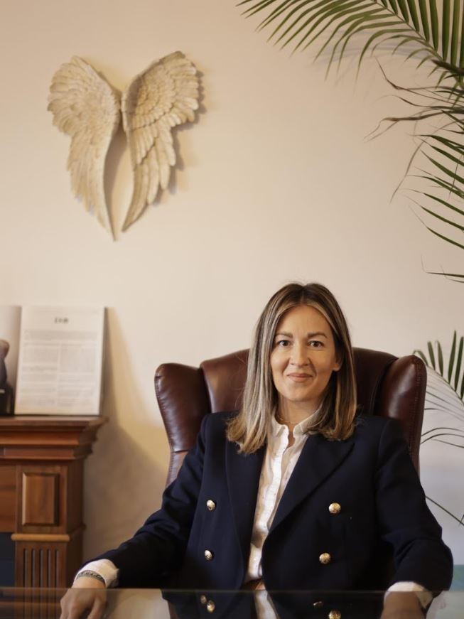 Adina Bulancea, expert vânzări EkoGroup, și Crystal Properties, Colaborare Excepțională prin Serviciul Promovare AI